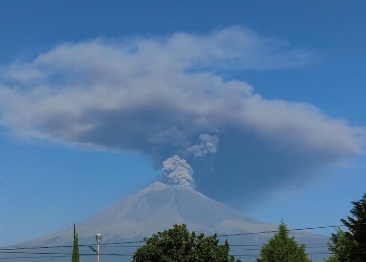 Semáforo de alerta volcánica se mantiene en amarillo fase 2