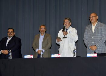 BUAP apoya formación académica de estudiantes del Área de la Salud