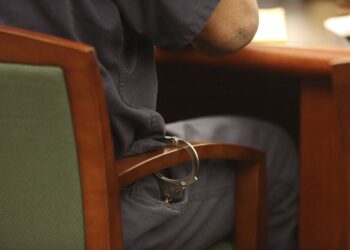 Qatar niega libertad bajo fianza a mexicano detenido por ser homosexual