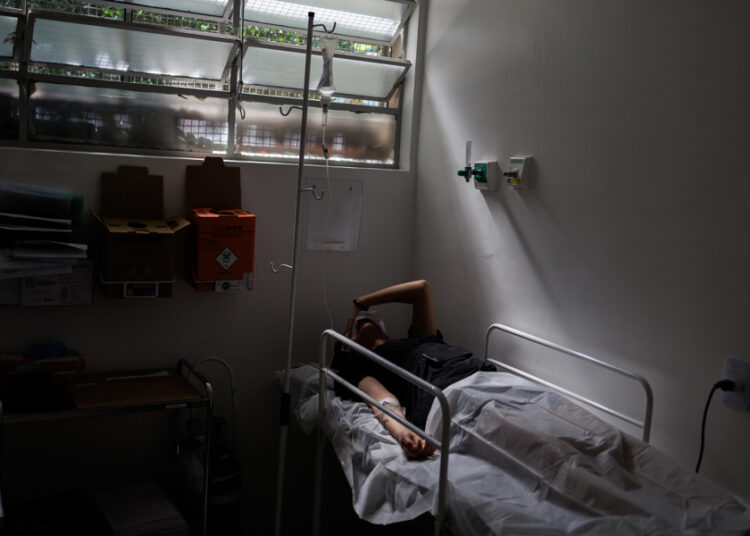 Brasil supera en dos meses y medio el número de casos de dengue reportados en todo 2023