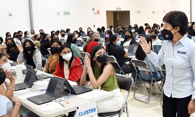 La única forma de ingresar a la BUAP es aprobar el examen: Lilia Cedillo