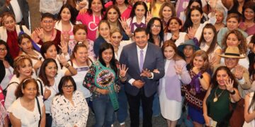 Mujeres, arquitectas del futuro de Puebla: Alejandro Armenta