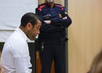 Dani Alves podrá salir de prisión bajo fianza de un millón de euros