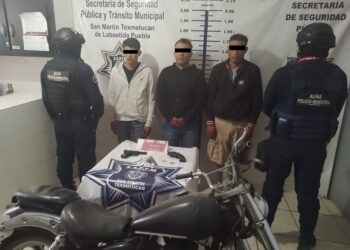 Detienen a 3 hombres con arma de fuego y droga en SMT