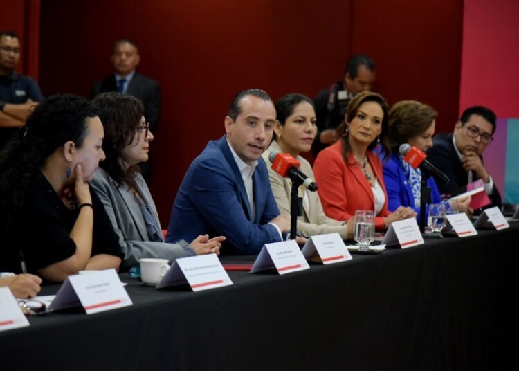 Mario Riestra reconoce a comunidad Ibero por Agenda Institucional 2024