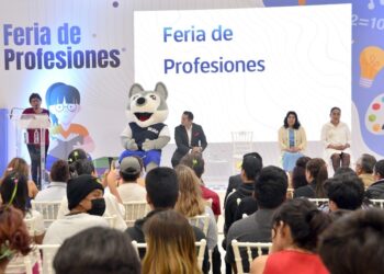 Lilia Cedillo pone en marcha la Feria de Profesiones 2024