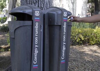 OOSL sustituyó 33 botes papeleros en el centro histórico al ser vandalizados
