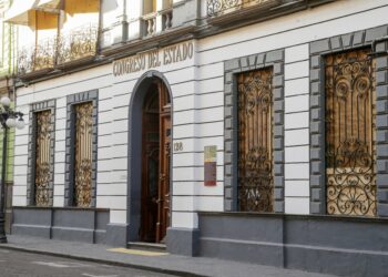 Congreso blinda sede principal en la víspera de las marchas del 8M