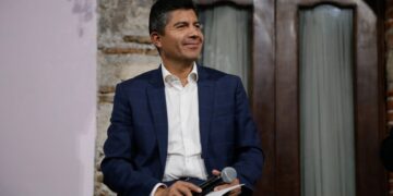 Educación, tema prioritario en la agenda de Eduardo Rivera