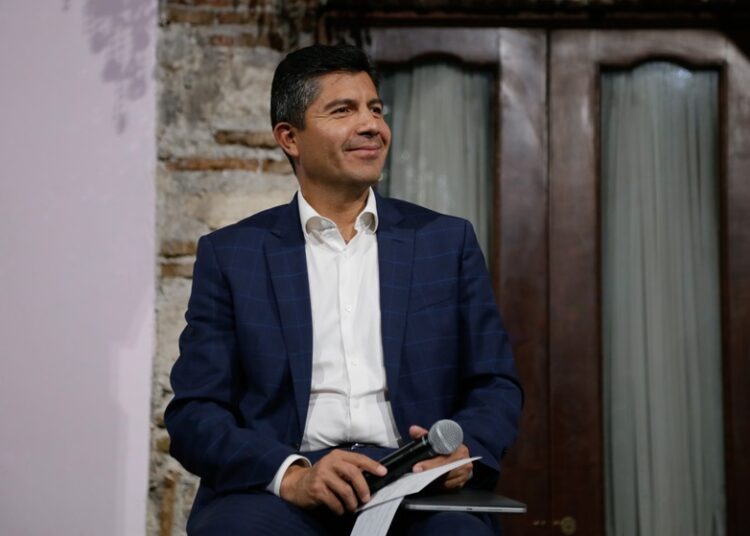 Educación, tema prioritario en la agenda de Eduardo Rivera