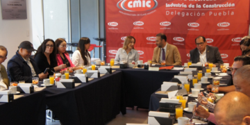 Dialoga la CMIC con empresas afines