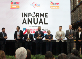 BAMX Puebla celebra recaudación de 2 millones de frijol y arroz