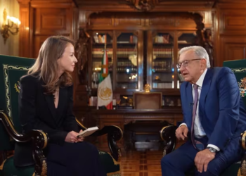 AMLO acusa censura del INE por pedirle bajar entrevista con Canal Red