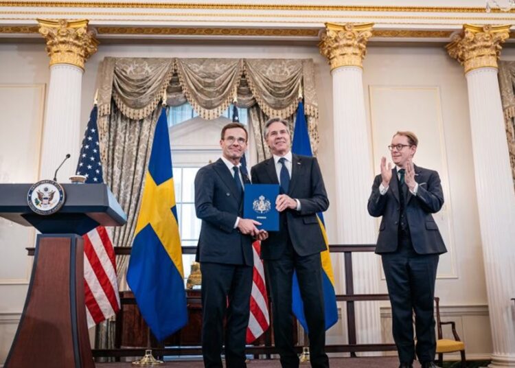 Suecia se convierte oficialmente en el miembro 32 de la OTAN