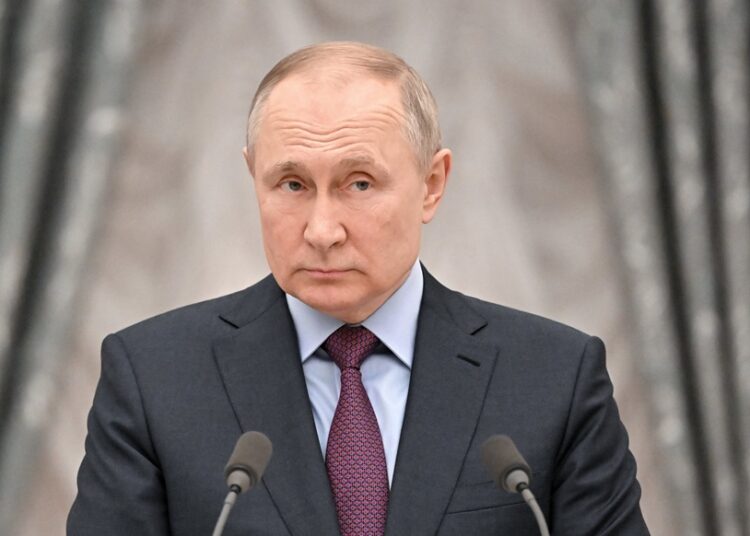 Putin advierte que no enviará tropas a conflicto ucraniano