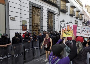 Mujeres policías resguardarán contingentes de marchas del 8M