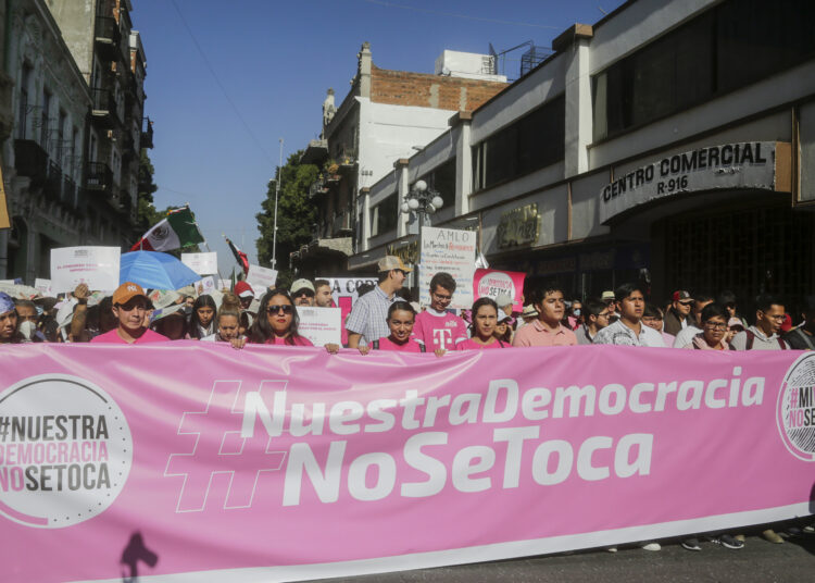 La sociedad civil goza de cabal salud