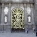 Colocarán retablo de flor de cucharilla en Puerta del Perdón de la Catedral