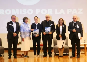 Sheinbaum llama al Episcopado a conjuntar esfuerzos por un México más seguro