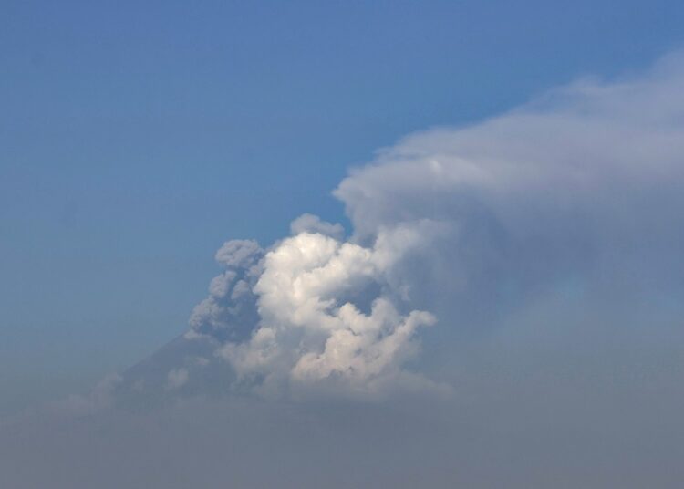 Popocatépetl registra 43 exhalaciones y mil 294 minutos de tremor