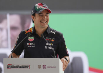 Queremos estar de nuevo en el podio este fin de semana: Checo Pérez