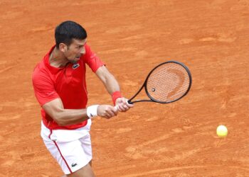 Djokovic arrolla a Safiullin en Montecarlo