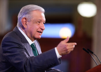 AMLO niega que vaya a ‘expropiar’ fondos privados de pensiones