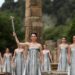 Llama olímpica va rumbo a París 2024 tras ser encendida en Grecia