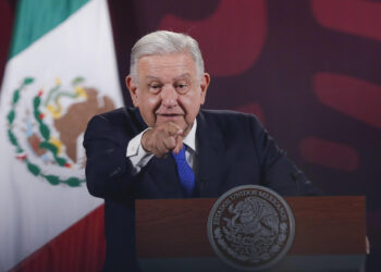 AMLO insiste en que EEUU aporte dinero para migración