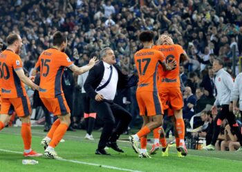 El Inter acaricia el ‘Scudetto’ con una victoria de campeón