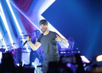 Enrique Iglesias cautiva con presentación en la Feria de Puebla