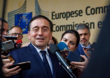 UE y R.Unido pactan políticas sobre aeropuerto de Gibraltar y movilidad