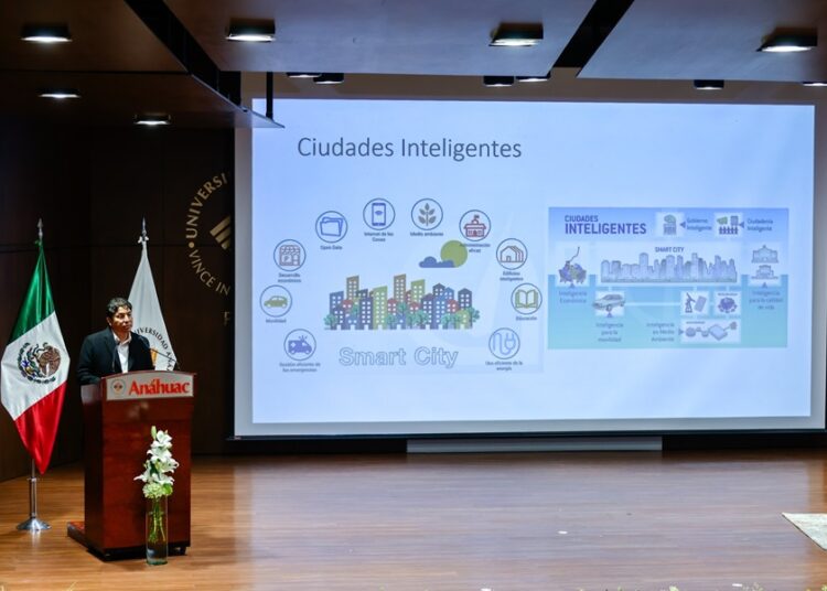 Anáhuac lidera diálogo sobre IA y el futuro de las ciudades inteligentes
