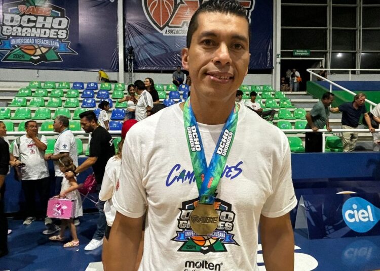 El techo somos nosotros mismos: Juan Solano, coach de UMAD