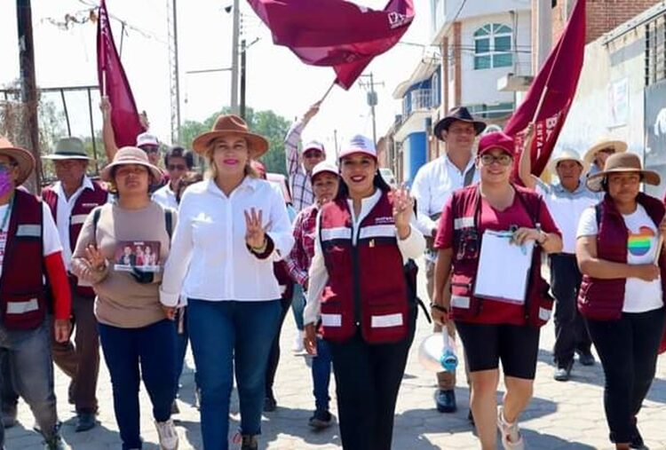 Tonantzin Fernández lleva 19 días recorriendo San Pedro Cholula
