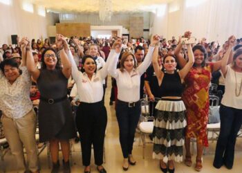 Tonantzin Fernández y Cecy Arellano, en pro de la salud mental