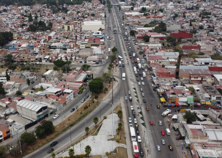 Habrá reducción de carriles por obra de distribuidor vial en Amalucan