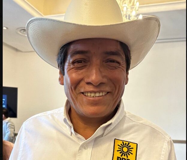 Seguiré con mi campaña, no renunciaré a la candidatura en Ajalpan