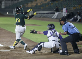 Conspiradores de Querétaro vence a Pericos
