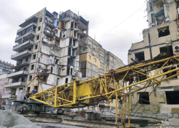 Al menos ocho muertos en ataque ruso contra Dnipropetrovsk