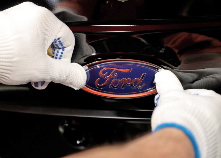 Ford retrasará hasta 2027 la fabricación de su nuevo SUV