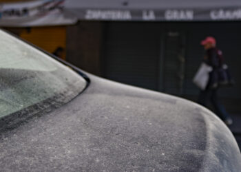 Por segundo día consecutivo dejó de caer ceniza volcánica