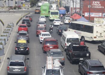 Uso de automóviles afecta calidad del aire en zona metropolitana