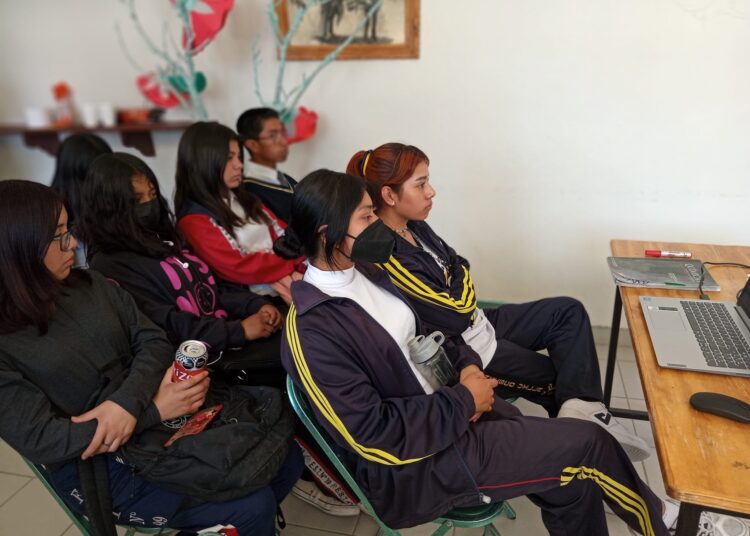 Invita FNERRR a cursos para examen BUAP