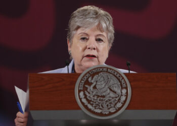 México confirma que su personal diplomático en Ecuador ya vuela de regreso