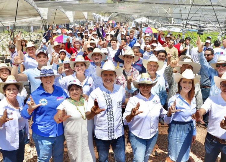Lalo Rivera se compromete a crear programa Financiera Rural Estatal