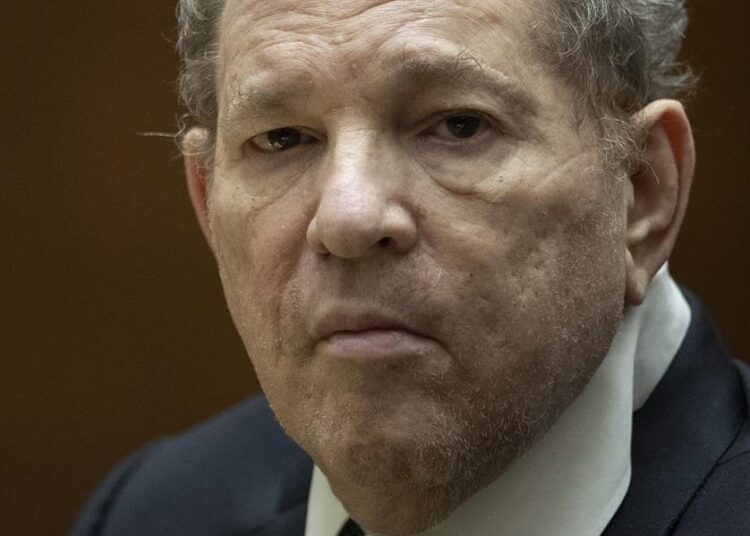 Tribunal de apelaciones de Nueva York anula condena contra Harvey Weinstein