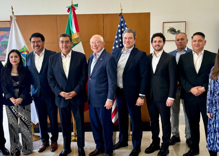 El impulso a los jóvenes es la mejor inversión, asegura Ken Salazar en Puebla