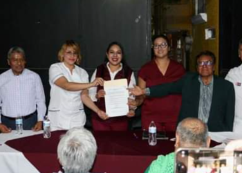 Tonantzin Fernández se compromete a gestionar construcción de hospital