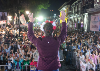 VIDEO: Así fue el recibimiento de Sheinbaum y Armenta en Huauchinango
